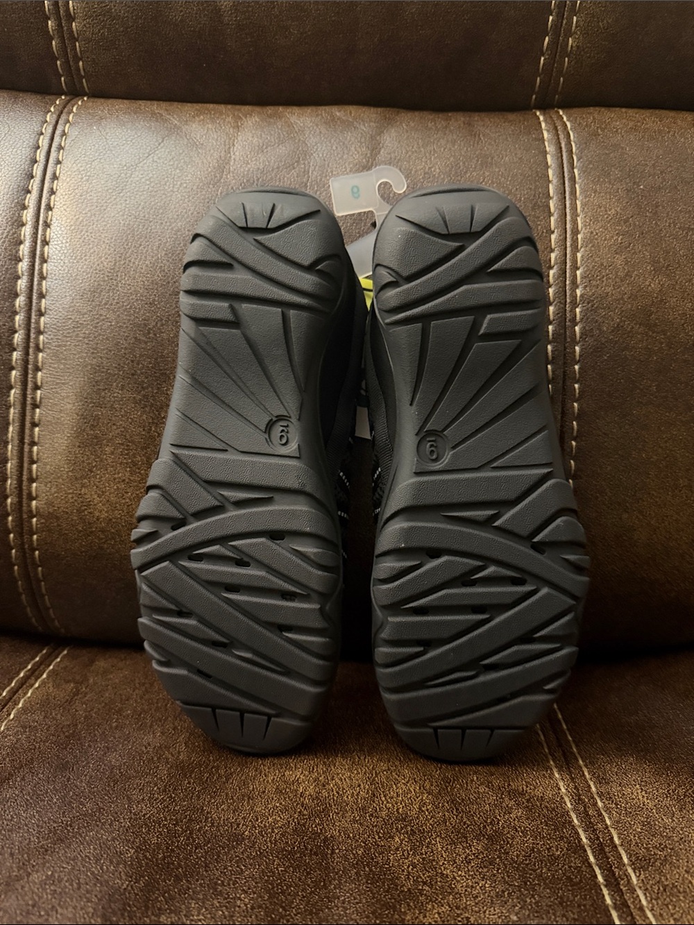 •ALL IN MOTION• “Aurora” Casual/Beach/Pool Shoes Sneakers Size 9 - Black // NWT - Picture 6 of 14